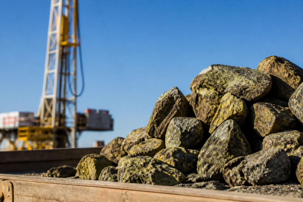 Global Uranium strengthens its capital structure with a 10:1 reverse stock split